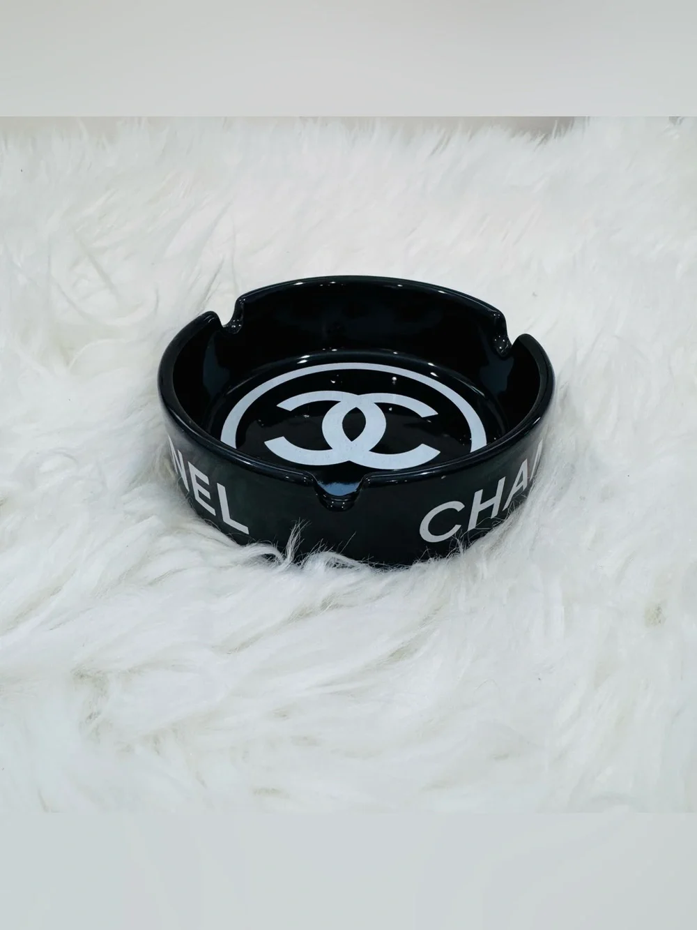 N/A stylish black